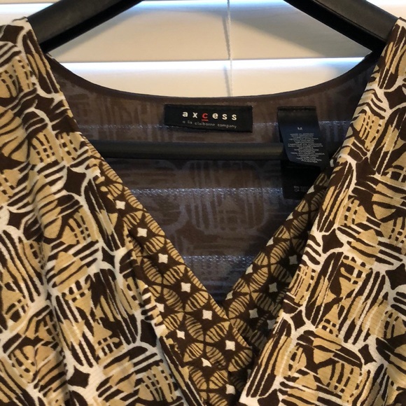 Empire style figure flattering top - Picture 3 of 3